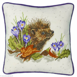 Bothy Threads, kit canevas peint hedgehog et crocuses (BOXTHD51)