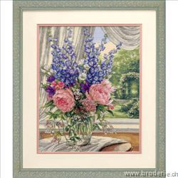 Dimensions Gold, kit Peonies and Delphiniums (DIM35257)